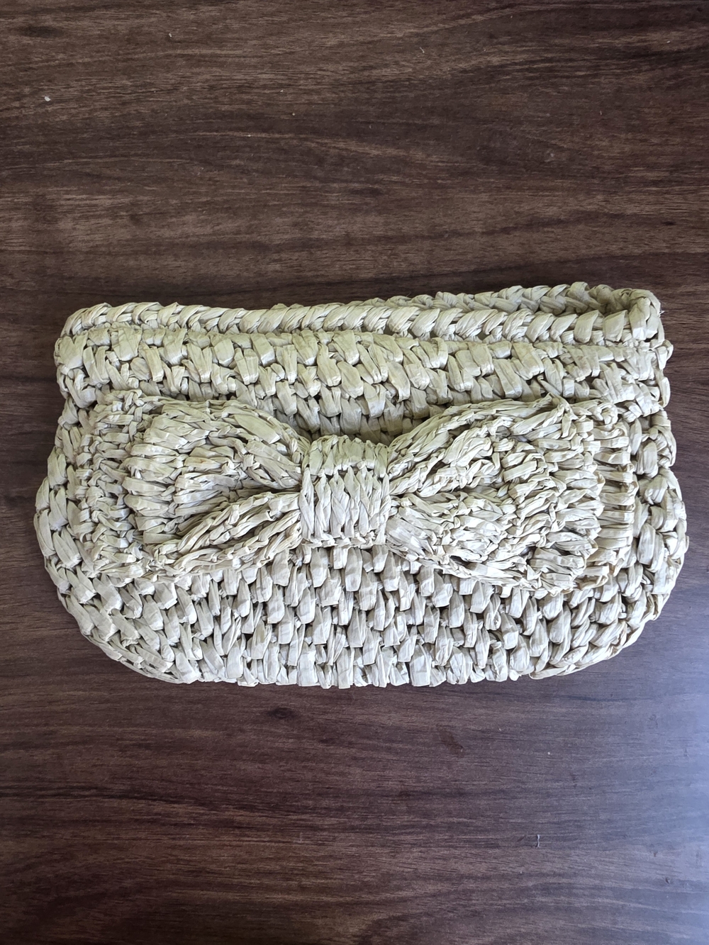 Handwoven Straw Bow Clutch in Natural Cream